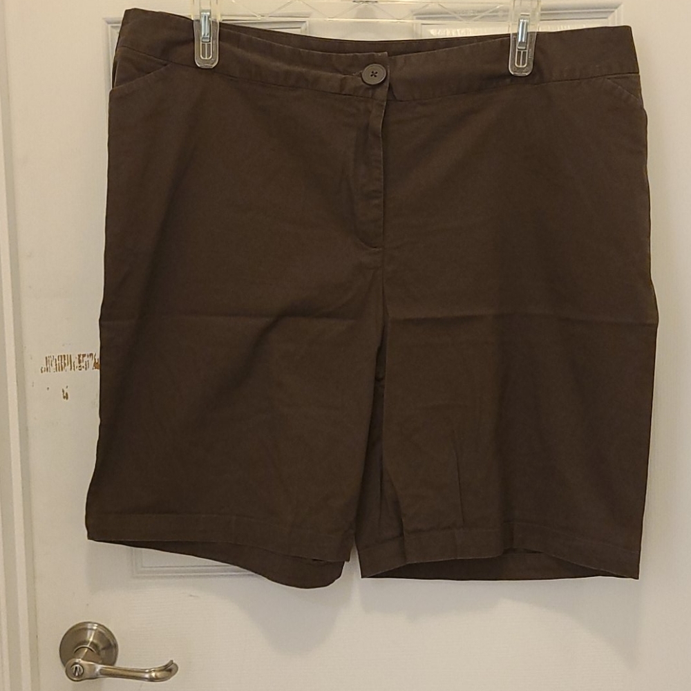 Avenue Shorts